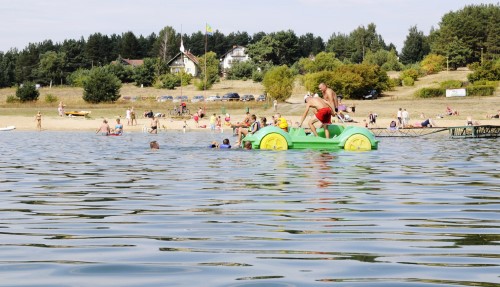 Swornegacie - plaża widok z jeziora karsińskiego